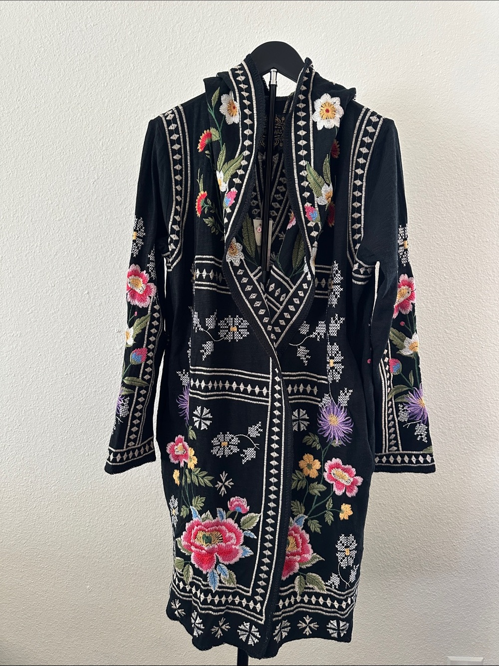 Johnny Was BIYA Black Cotton Embroidered Lilla Hoodie Duster Sweater sz Med NEW - Picture 2 of 14